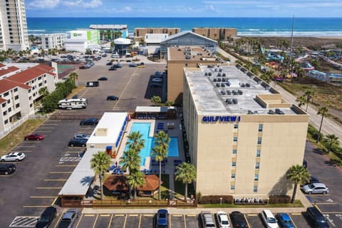 Beach Access Condo with Pool, Hot Tub Area & BBQ - Gulfview I - unit 213 Apartment in South Padre Island