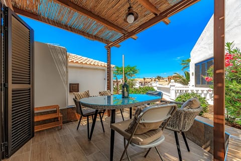 Patio, Balcony/Terrace
