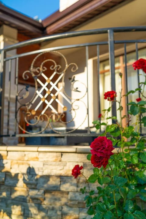 Balcony/Terrace, Balcony/Terrace