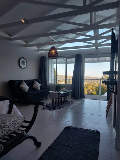 View (from property/room), Seating area, Lake view