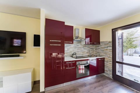 Kitchen or kitchenette, kitchen, kitchen