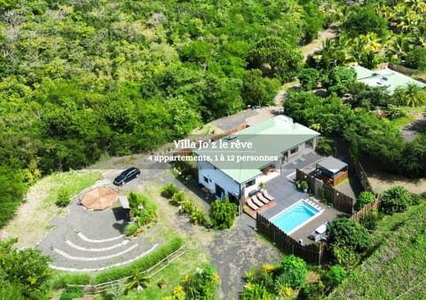 Property building, Bird's eye view, Garden, Parking