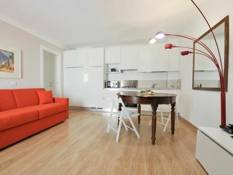 Living room, Autumn