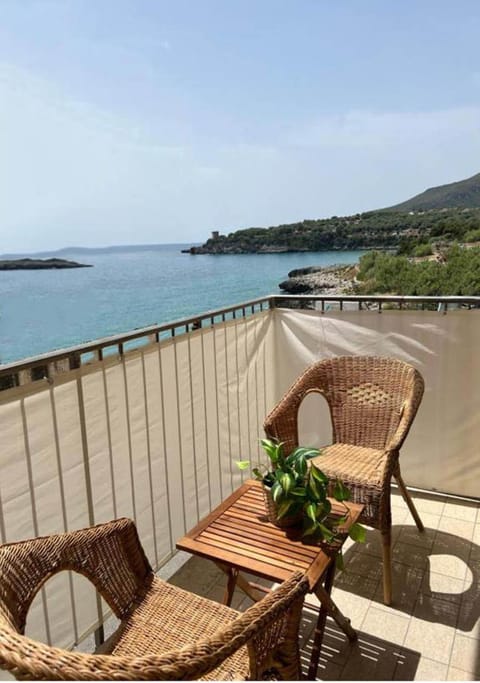 View (from property/room), Balcony/Terrace, Bedroom, Sea view