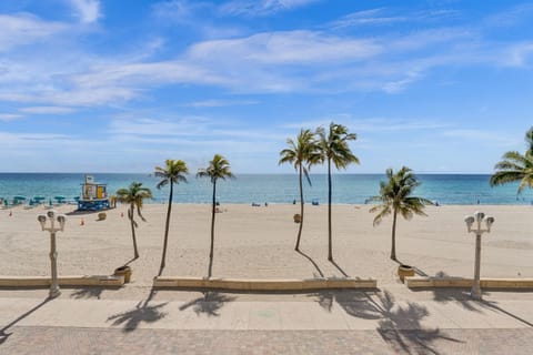Nearby landmark, Day, Natural landscape, Beach, Sea view