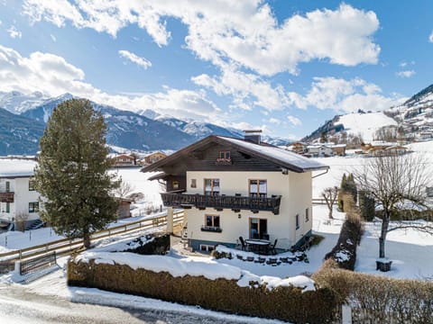 Property building, Winter