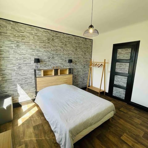 Charmant T2 tout équipé face à la gare Apartment in Lorient