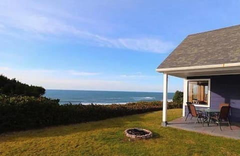 Coastal Serenity House in Lincoln City