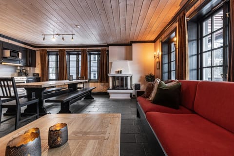 Living room, Seating area, Dining area