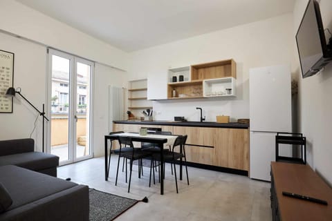 Kitchen or kitchenette, Living room