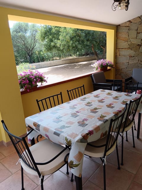 Villa Magnolia House in Sardinia