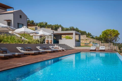 Property building, Swimming pool, Swimming pool