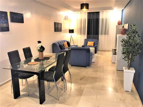 Living room, Lounge or bar