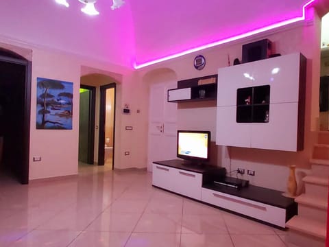 Communal lounge/ TV room, Business facilities