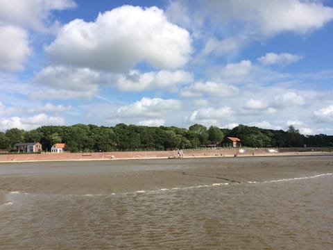 Nearby landmark, Natural landscape, Beach