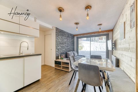 Kitchen or kitchenette, Living room, Dining area