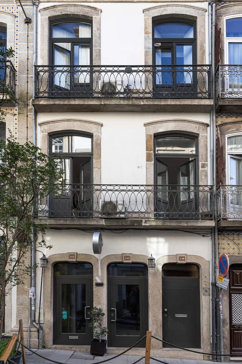 Property building, Facade/entrance