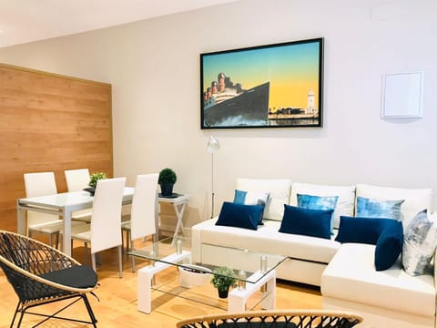 Living room, Seating area, Dining area