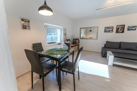 TV and multimedia, View (from property/room), View (from property/room), Living room, Seating area, Dining area, Garden view, Landmark view, Landmark view, Mountain view, Mountain view, River view, Street view, Street view, Quiet street view, Inner courtyard view