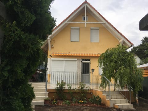 Facade/entrance, Garden