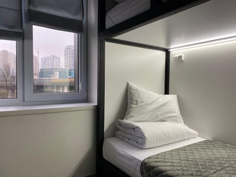 Bed, Photo of the whole room, Bedroom, City view