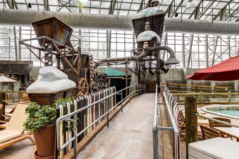 The Queens Slopeside Hideaway Apartment in Jay