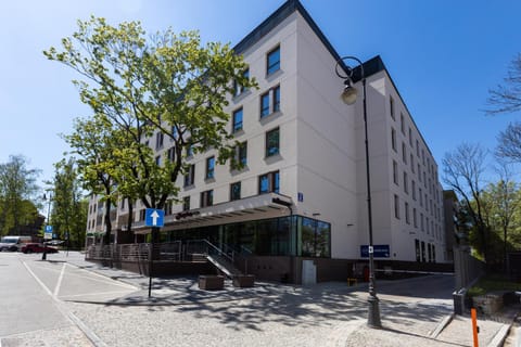 Property building, Parking