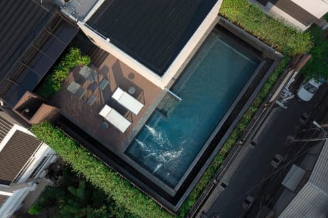 Swimming pool, sunbed