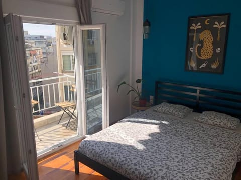 2 Mon-keys Apartment in Thessaloniki