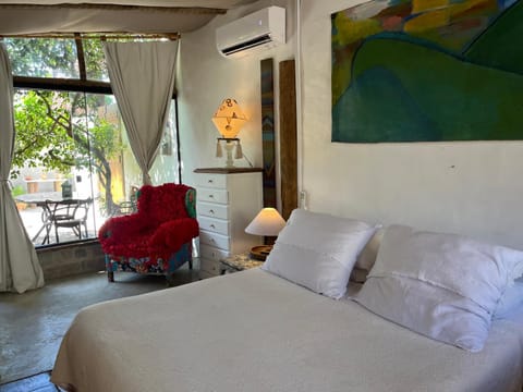 Oca House Bed and Breakfast in Armacao dos Buzios