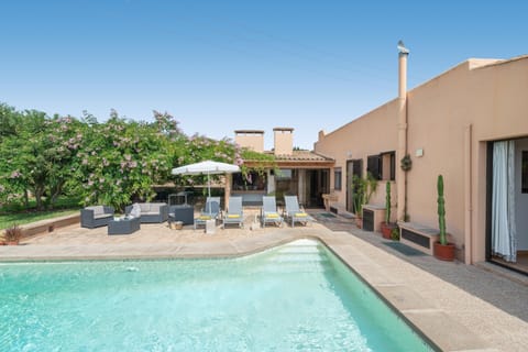 Property building, Pool view, Swimming pool, Swimming pool