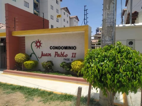 Property building, Facade/entrance, Property logo or sign