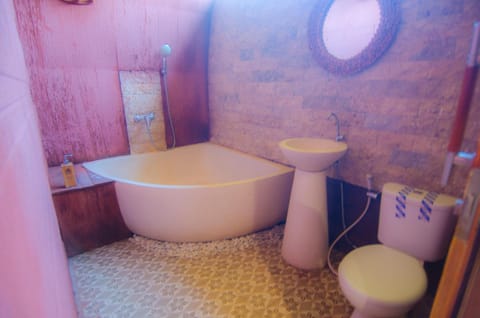 Kubu Kayana Batuan Nature lodge in Sukawati