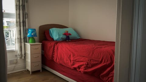 Little Oak Seafront House Donaghadee w/ Seaviews House in Northern Ireland