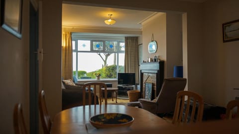Little Oak Seafront House Donaghadee w/ Seaviews House in Northern Ireland