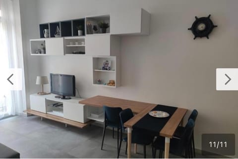 TV and multimedia, Dining area