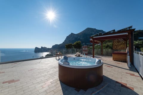 Hot Tub, Solarium, Sea view, Open Air Bath, sunbed