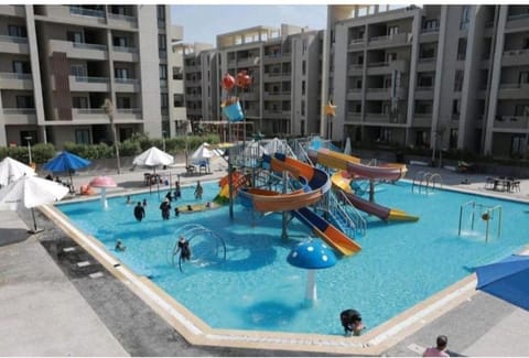 Aqua park, Swimming pool