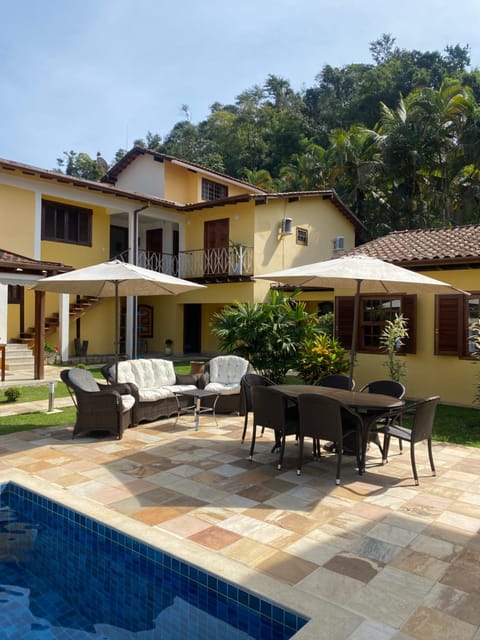 Day, Garden, View (from property/room), Seating area, Garden view, Pool view, Swimming pool