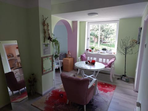 Seating area