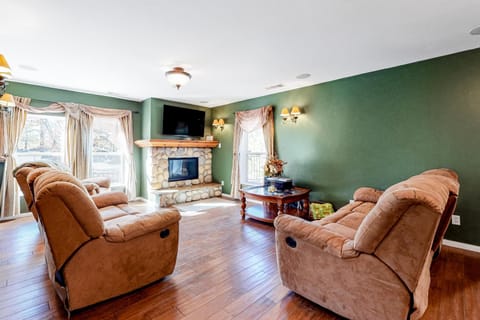 Running Springs R-n-R House in Arrowbear Lake