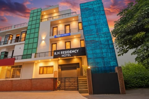 Property building, Facade/entrance