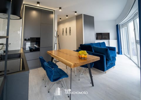 Kitchen or kitchenette, Living room, Seating area