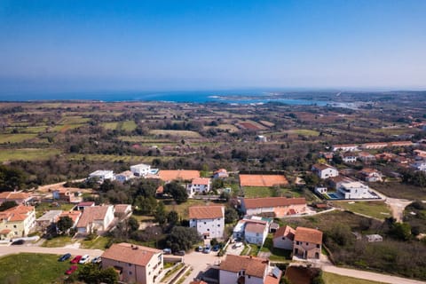 Bird's eye view, Sea view
