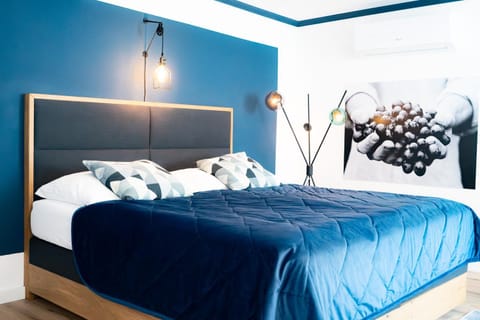 Bed, Bedroom