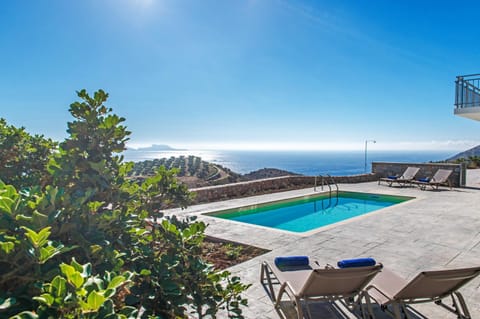 Sea view, Swimming pool