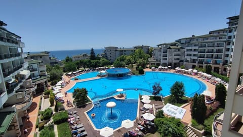 Property building, Swimming pool