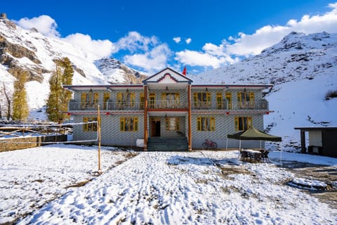 Property building, Natural landscape, Winter, Garden, Mountain view