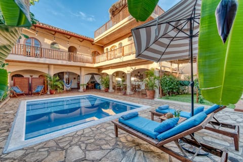Property building, Swimming pool, Swimming pool