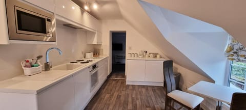 dishwasher, minibar, pet friendly, kitchen